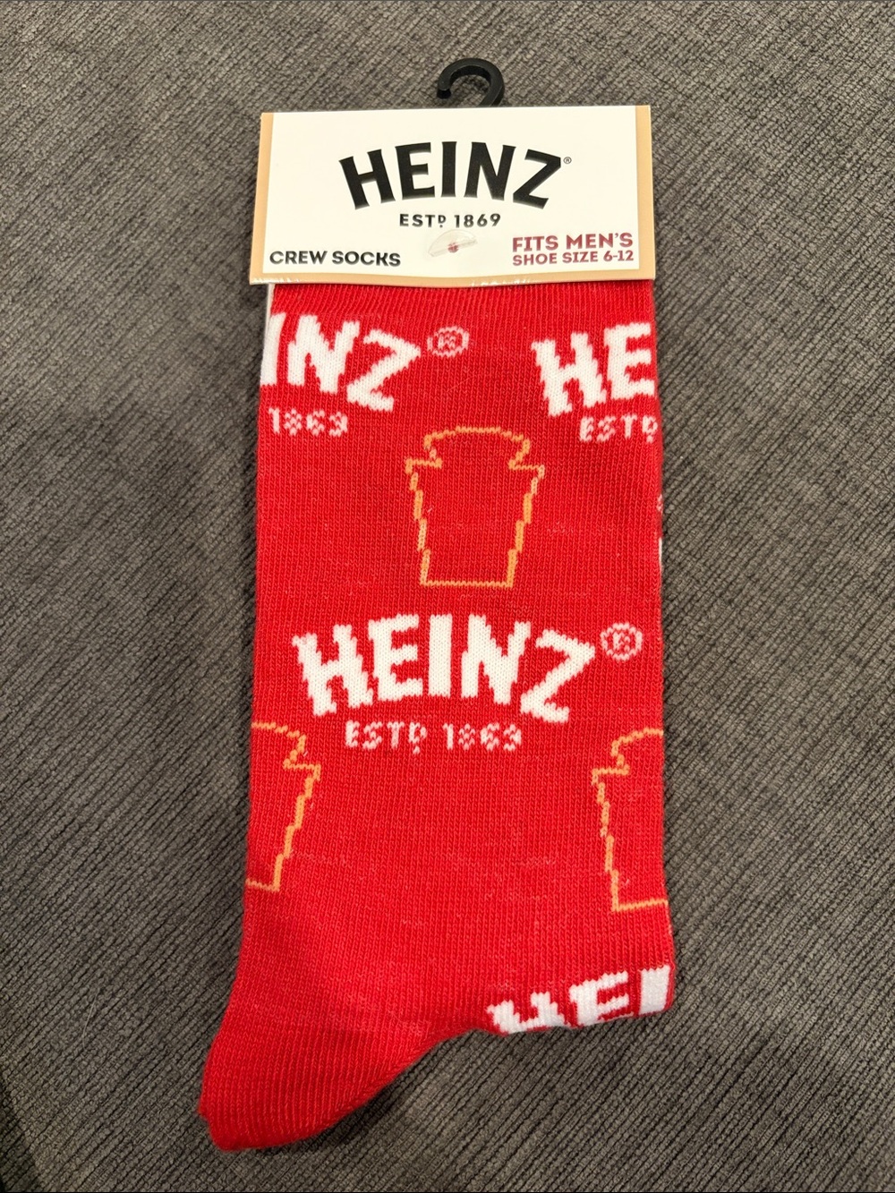 Heinz Ketchup Socks - Fits Men’s Shoe Size 6-12 - NWT!!       shoes accessories